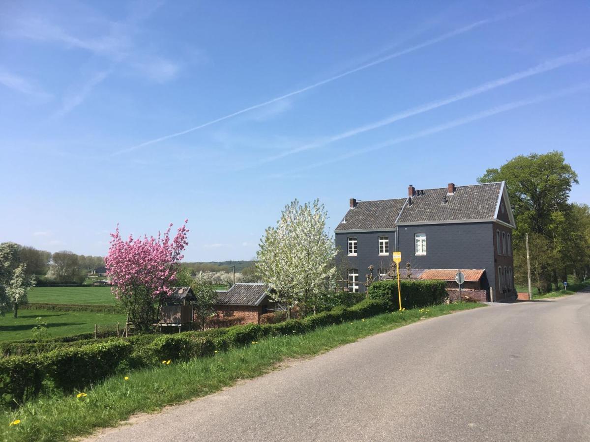 Mille Fleurs - Apartments Voeren Eksteriør bilde